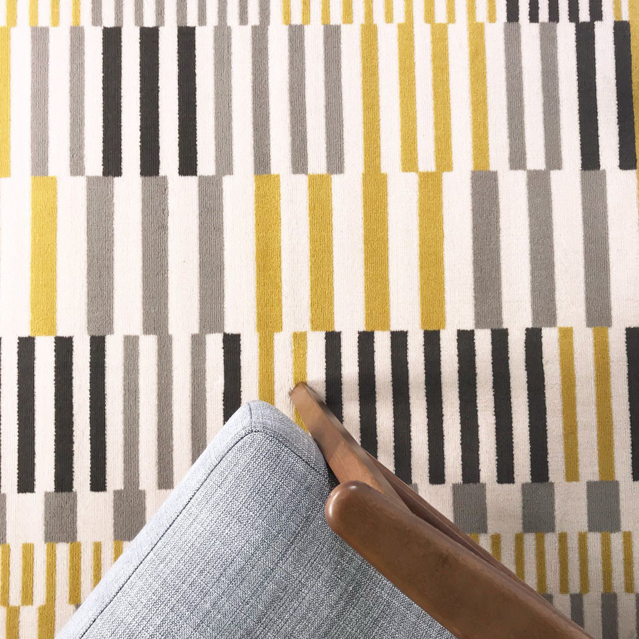 Contemporary Yellow & Black Brooklyn Rug