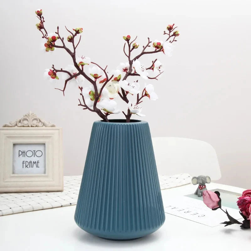 Lineare Flower Vases