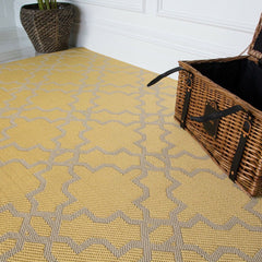 Contemporary Yellow Trellis Rug