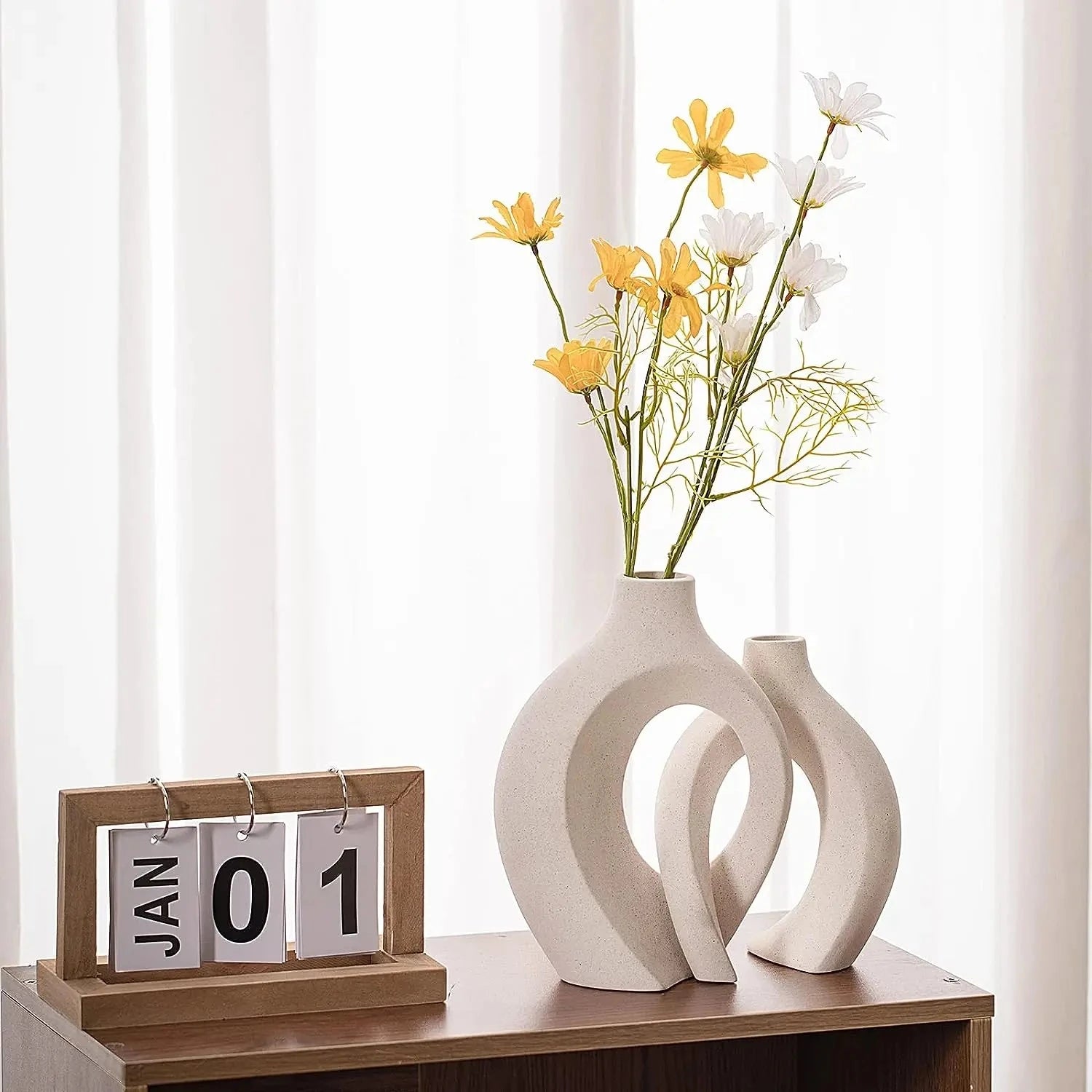 The Interlocking Nordic Vases