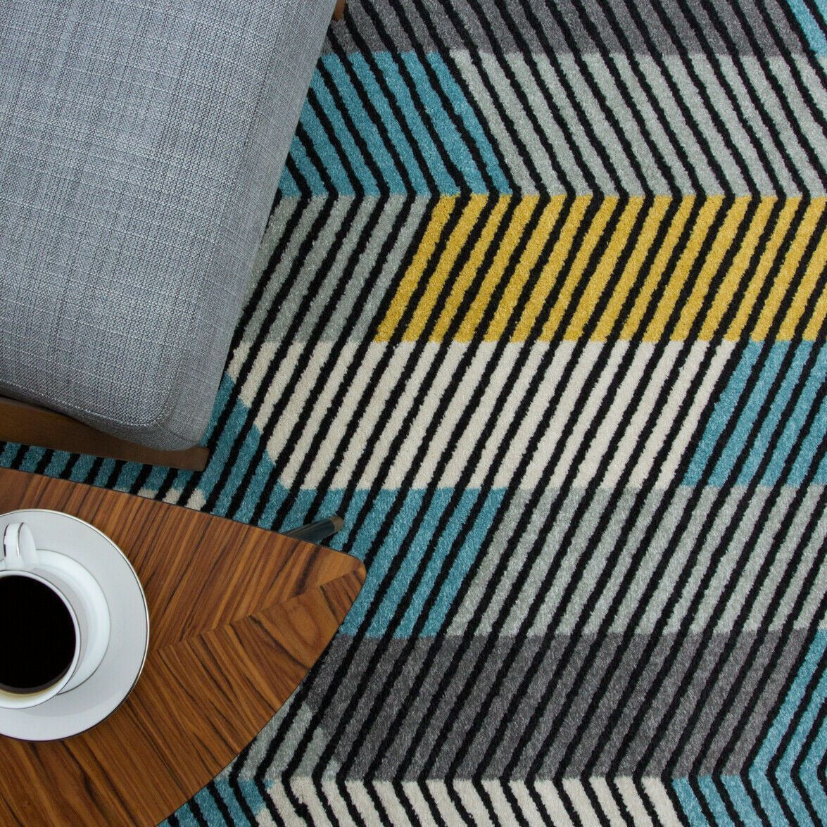 3D Blue, Yellow & Grey Lined Rug